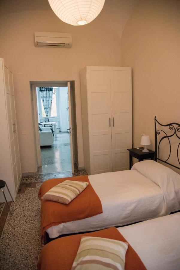 Beautiful And Spacious Apartment Next To Termini 10 Minutes From Coliseum Dış mekan fotoğraf