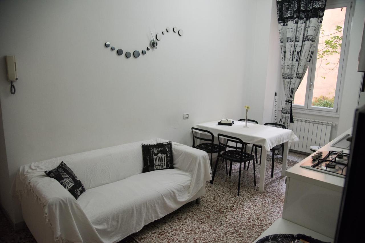 Beautiful And Spacious Apartment Next To Termini 10 Minutes From Coliseum Dış mekan fotoğraf